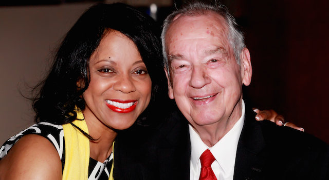 Linda Clemons presents with the late Zig Ziglar (Image courtesy of LindaClemons.com)